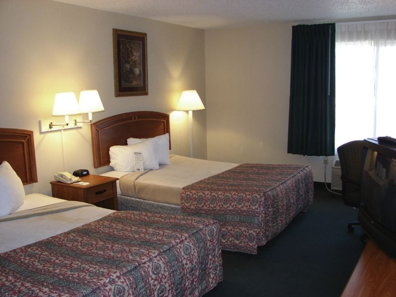 Quality Inn & Suites Airport Austin Exterior foto