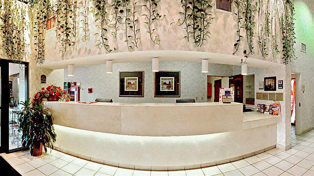 Quality Inn & Suites Airport Austin Exterior foto
